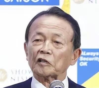 麻生太郎嚣张放言：“如果不能控制台湾附近的巴士海峡，日本这个国家就无法存在！”