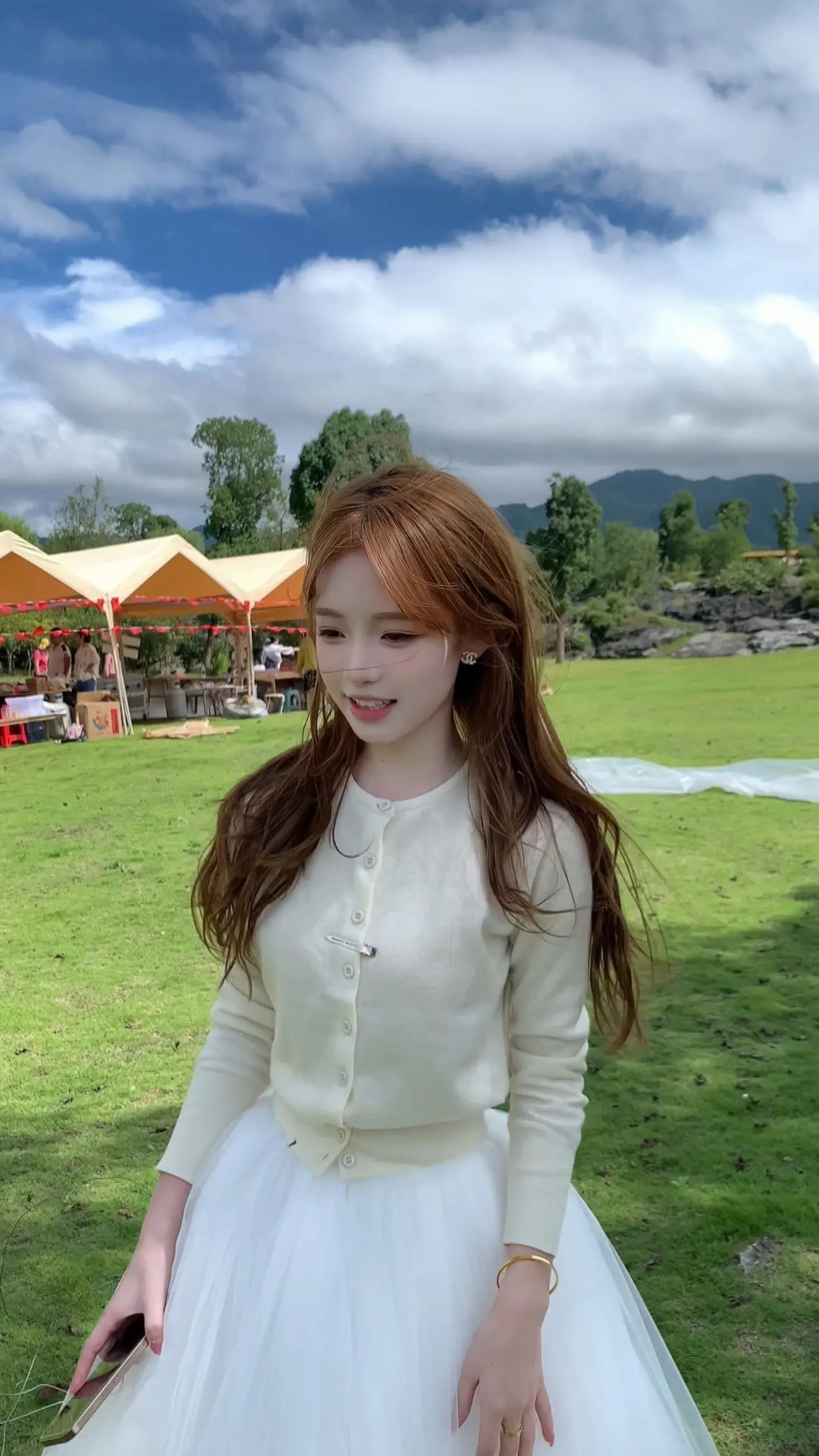 当太阳升起的时候 我们都要比昨天更幸福