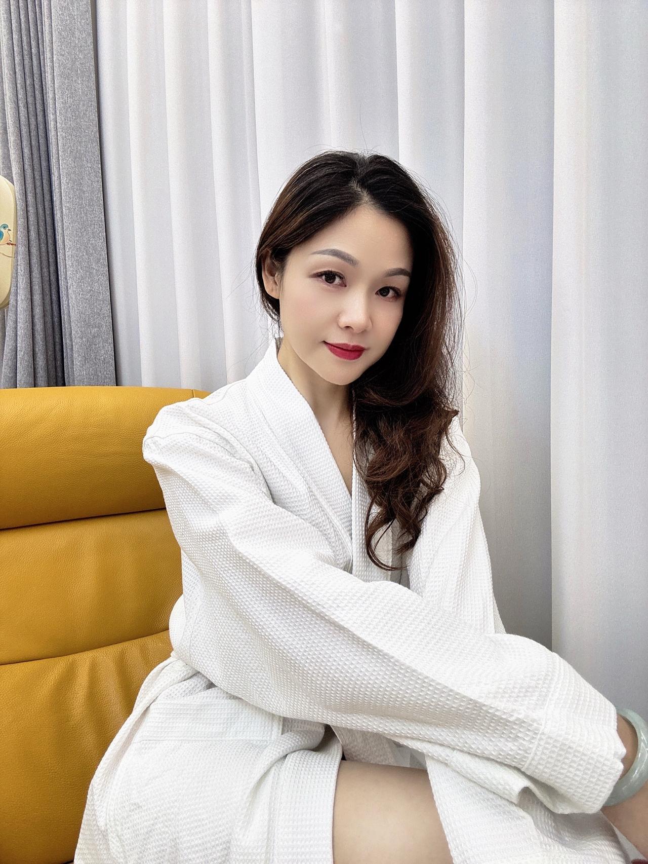 走在命运的战场，我自渡，我自强。不必声张