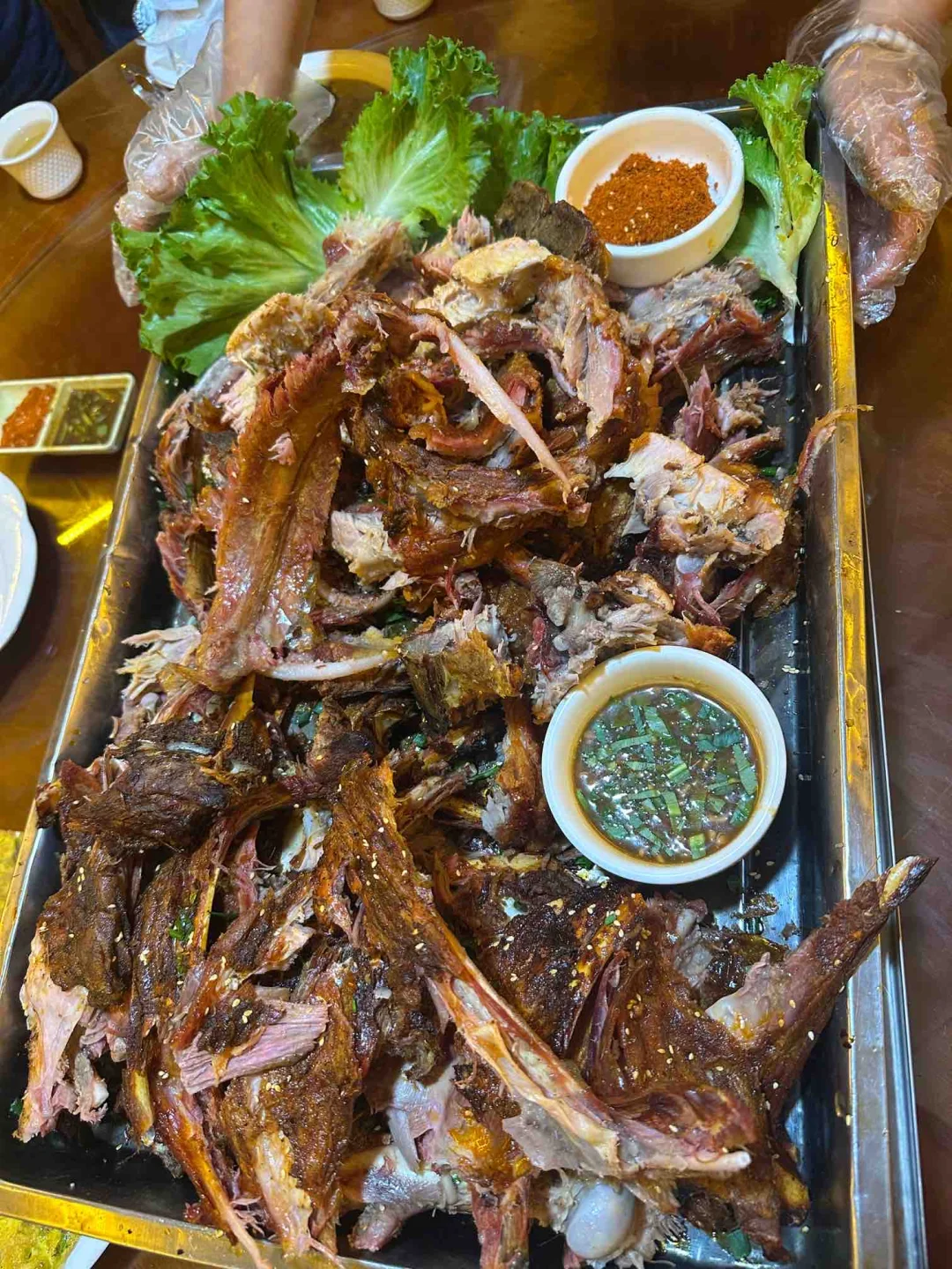 人们之所以走进一段关系，是因为那段关系看起来有能回应自己的东西，而之所...