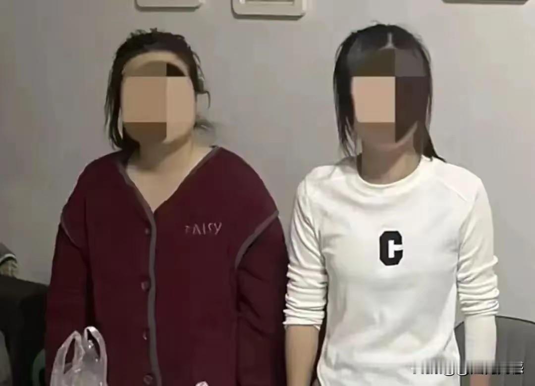 这两个女子才是真正的吃货，来自助餐吃火锅，从中午开始吃，一直到晚上10点钟，吃了