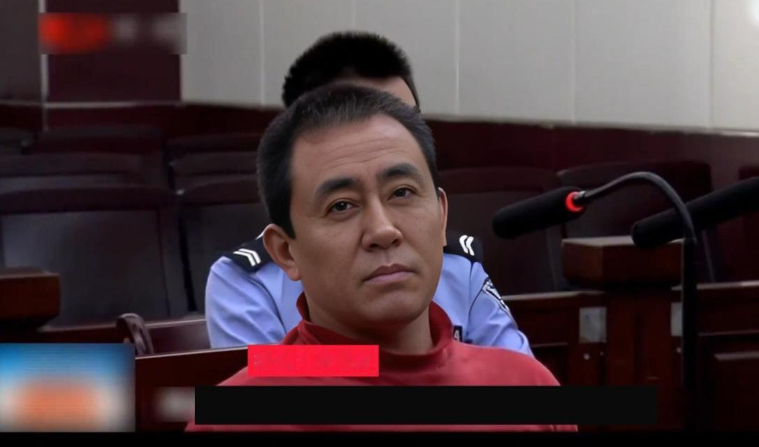 中国不存在过度市场化的问题，但要看到我们的监管和规范完全脱节状态。当一个社会鼓励