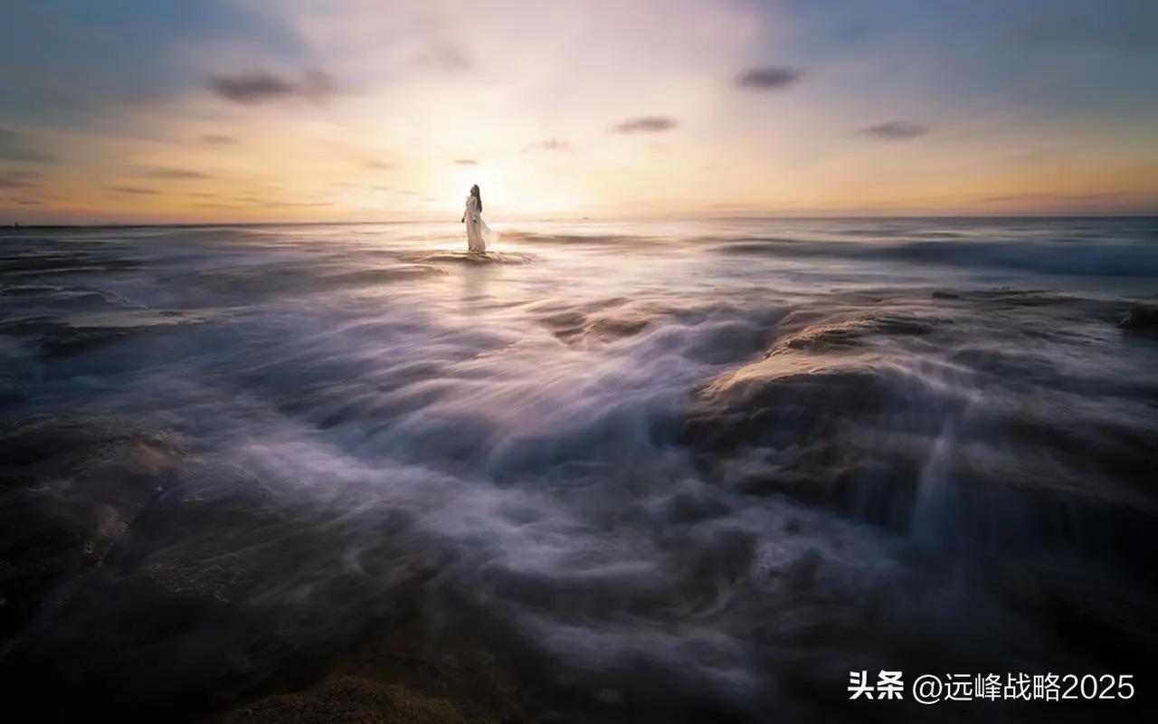 既券商暴涨后，唤醒了招保万金、茅五山泸，今天白酒房产也出现暴涨，这是好现象。一下