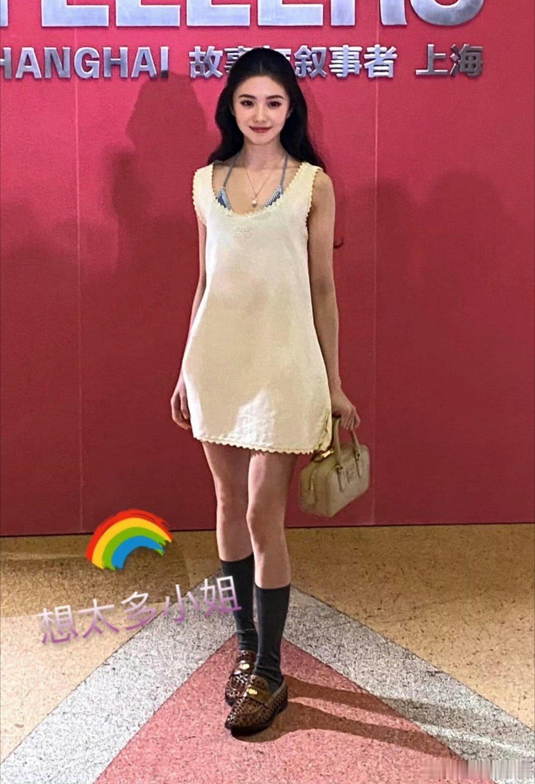 存子生图眼睛比精修大生图已经好美好美了 