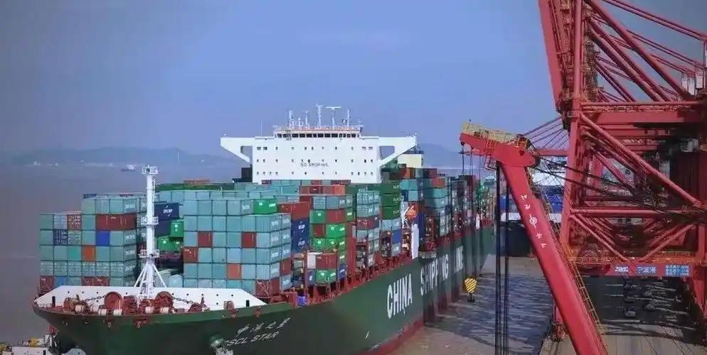 美国疯狂断购中国货，贸易额大跌16.9%，中国反而迎来破局良机..
 
2026