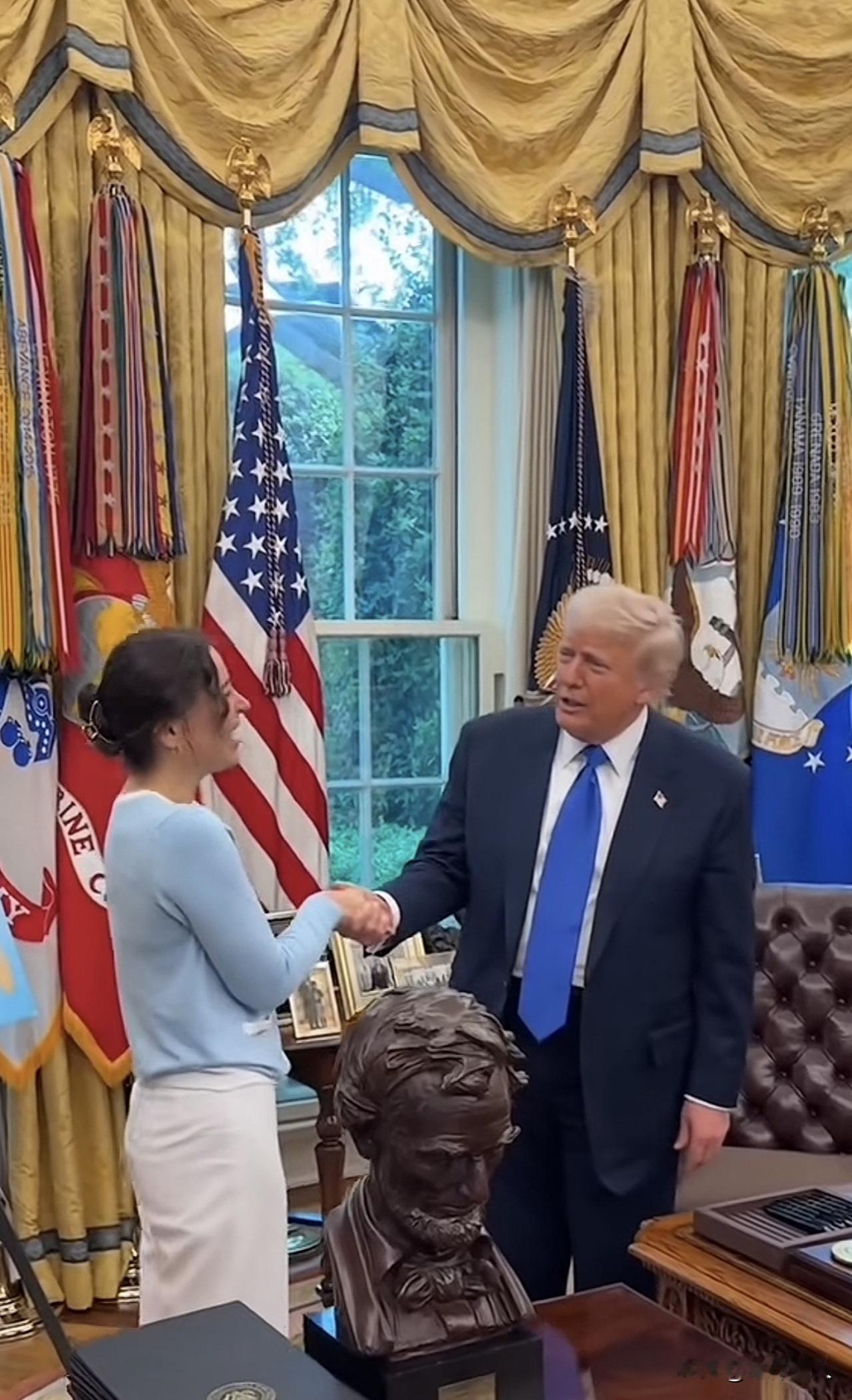 新思维：美国的敬畏心，谁能扶起来？

当霸权的惯性碾压公理，当“美国例外论”架空
