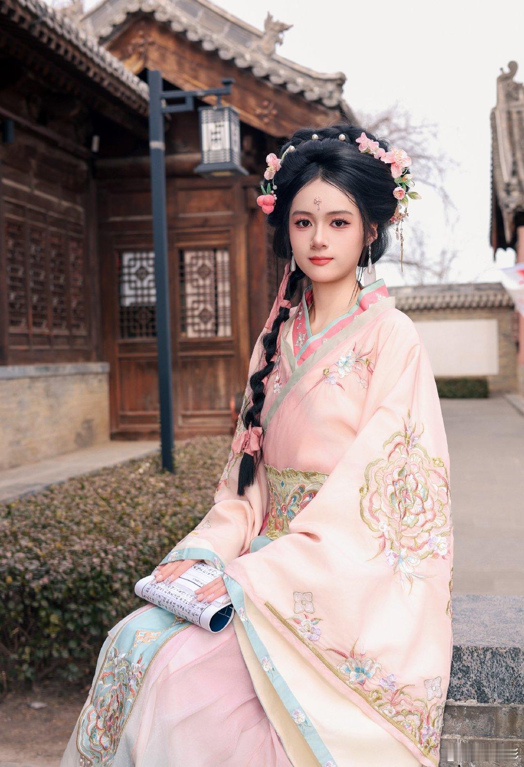 张婧仪说我上错车啦张婧仪也太萌了吧！迷迷糊糊上错车，软乎乎说着我上错车啦，可爱到