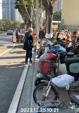 这两个老家伙有点东西[石化]