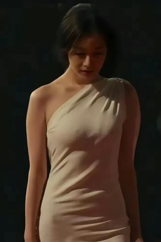 倪妮好美