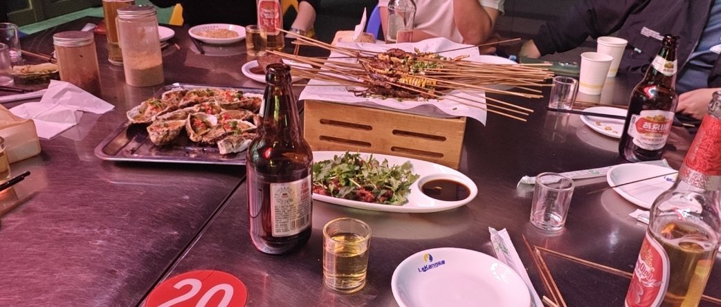 宜宾的夜生活也是相当丰富啊[允悲] ​​​