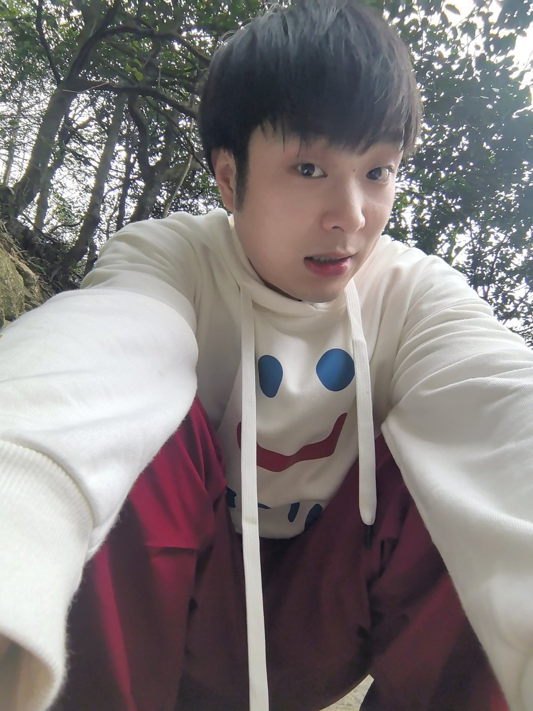 累到想改大手，没下山之前今天的我不会给任何人好脸色看  ​​​