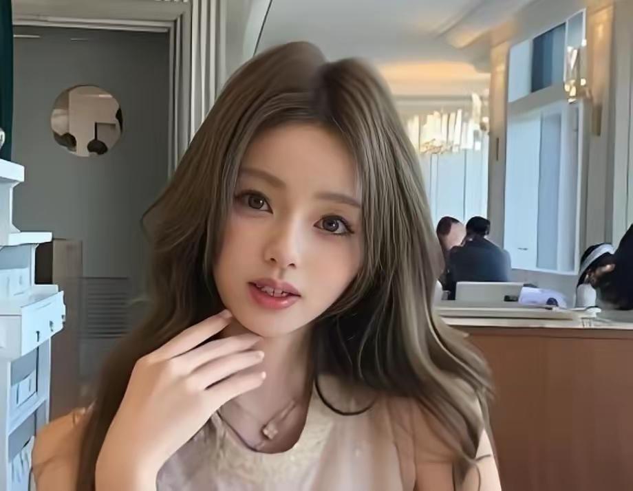 王思聪日本樱花下喊“老婆”刷屏！豪门公子财务缩水80亿后，为何独宠她两年送Gra