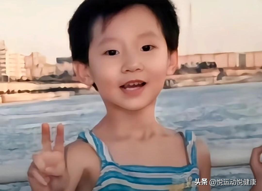 为了供她打球，父母赌上了整个家。
 
在很多人印象里，能打进国家队的运动员，大多