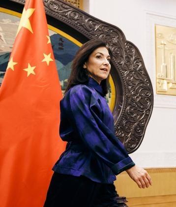 德国的企业家务实，但德国的政客们还在坐井观天，还活在大航海时代！赖歇说：“我们的