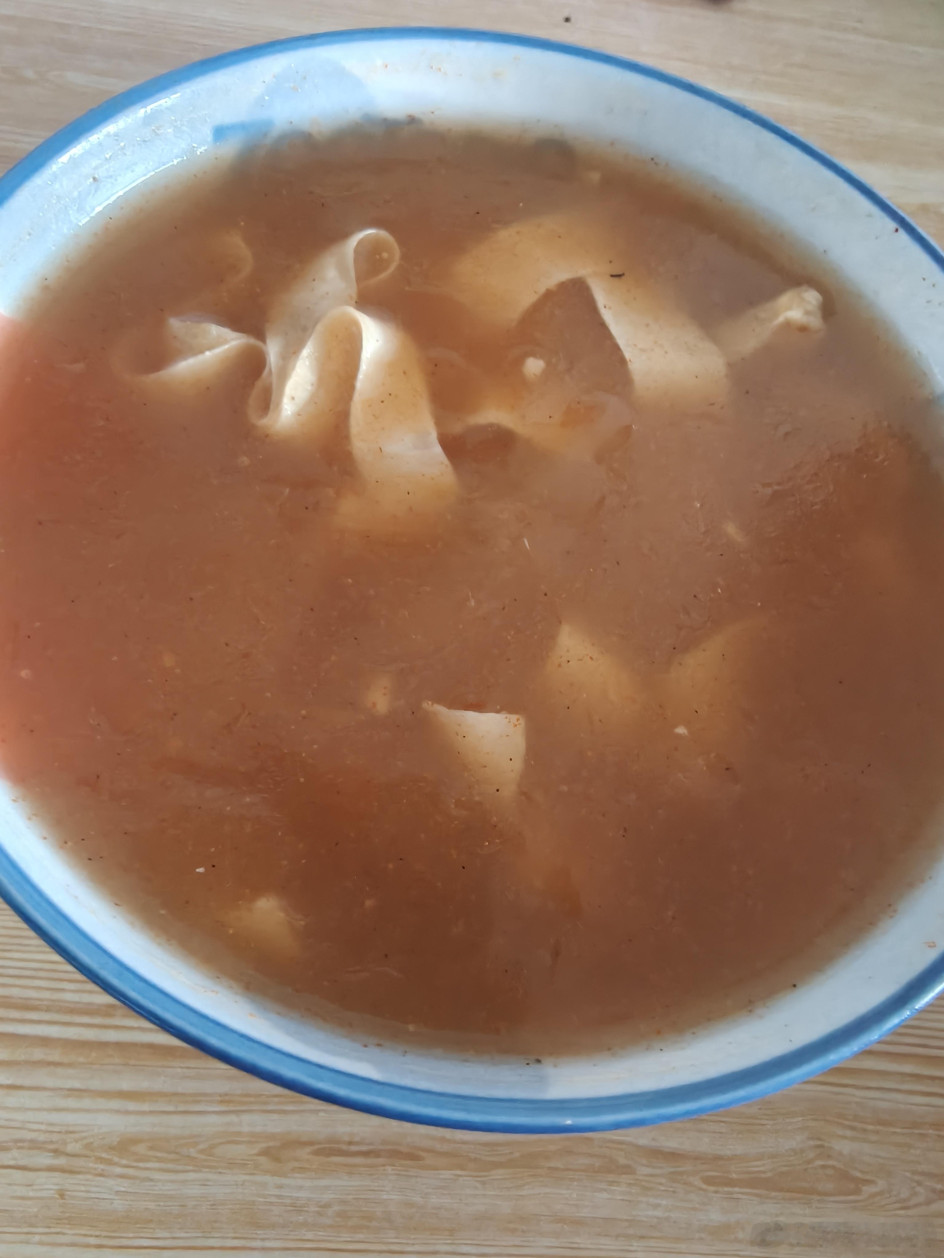 看棚友分享胡辣汤，我在网上下了一单，半成品自己加工那种，一个菜包里面大部分是豆腐