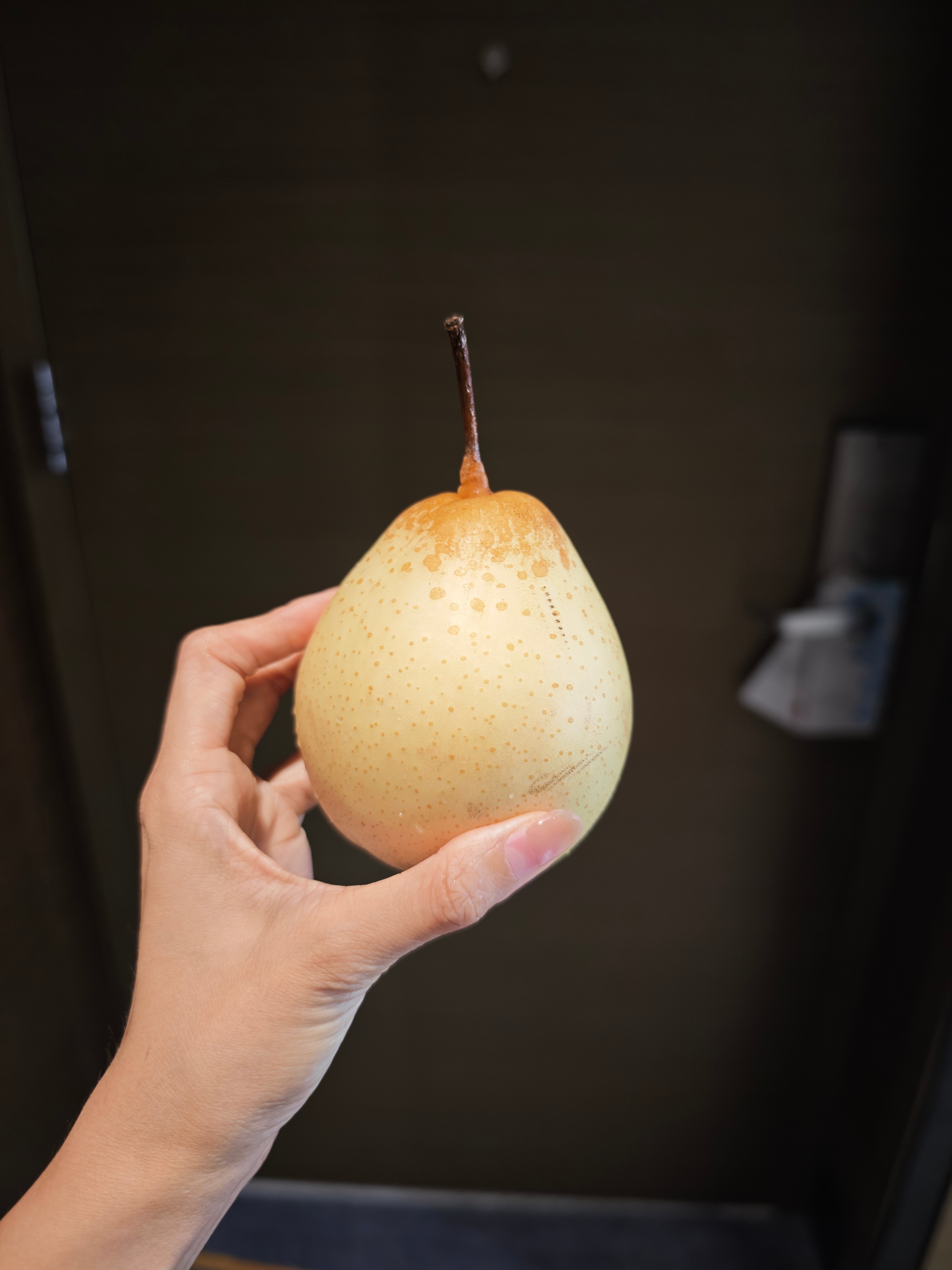 好久沒吃過這麼傳統的雪梨！感覺因為新疆庫爾勒梨🍐太好吃了，都差點忘記本地水晶梨