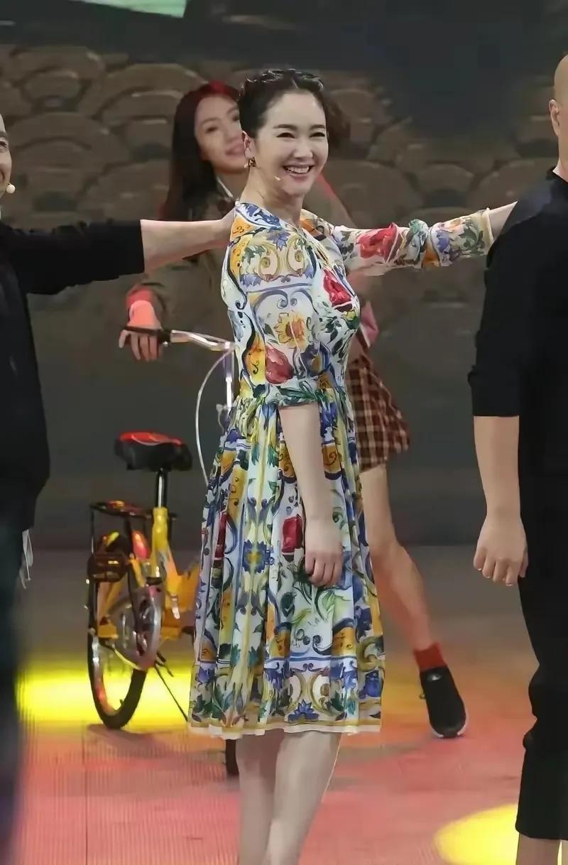 她宁愿让女儿在单亲家庭长大，也不愿意再嫁，她的想法就代表了大多数单亲妈妈的想法。