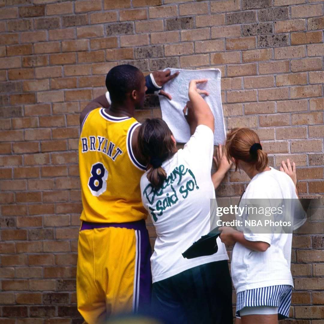 一日紫金 终身湖人💜💛湖人国度LakeShow