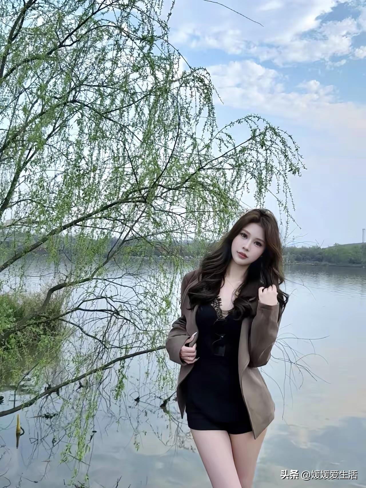 上联：冬寒枯叶落，求下联春暖花开时！