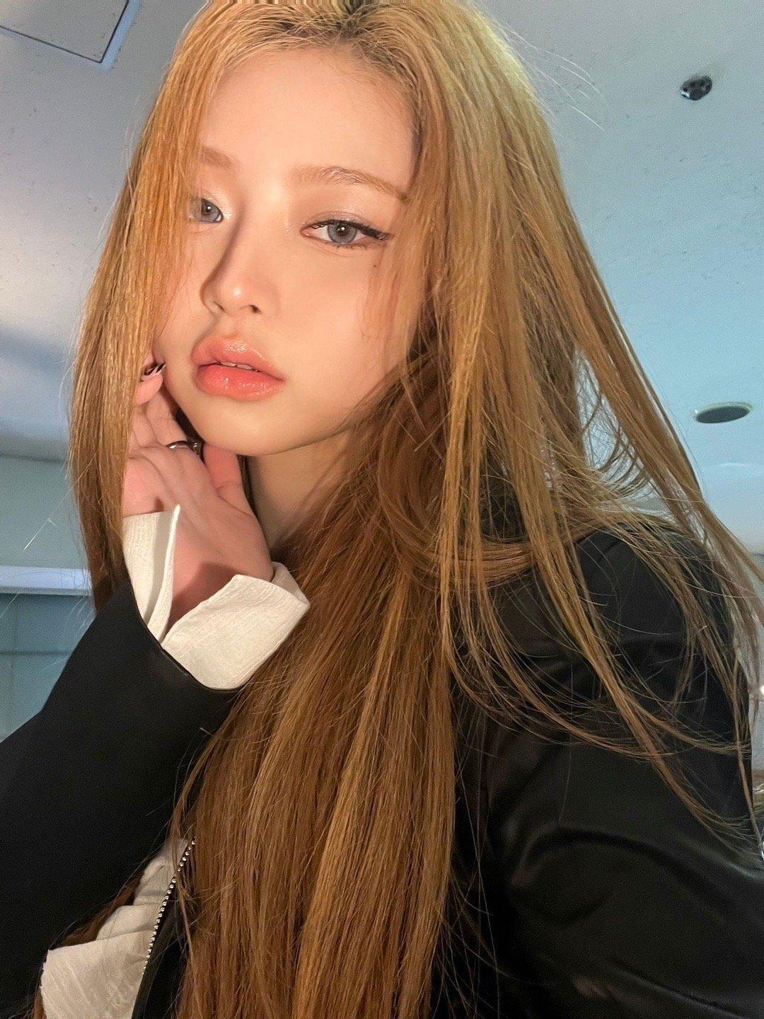 251104 KiiiKiii HAUM郭河音 ​​​