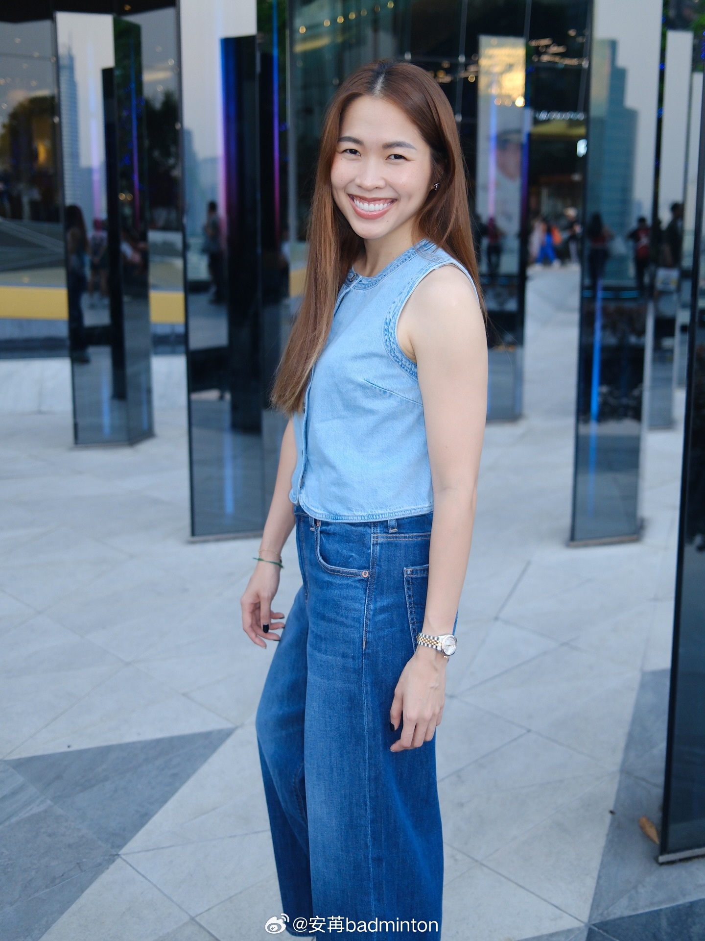 休闲风的因达农，好美💙💙💙今日穿搭(ootd)羽毛球