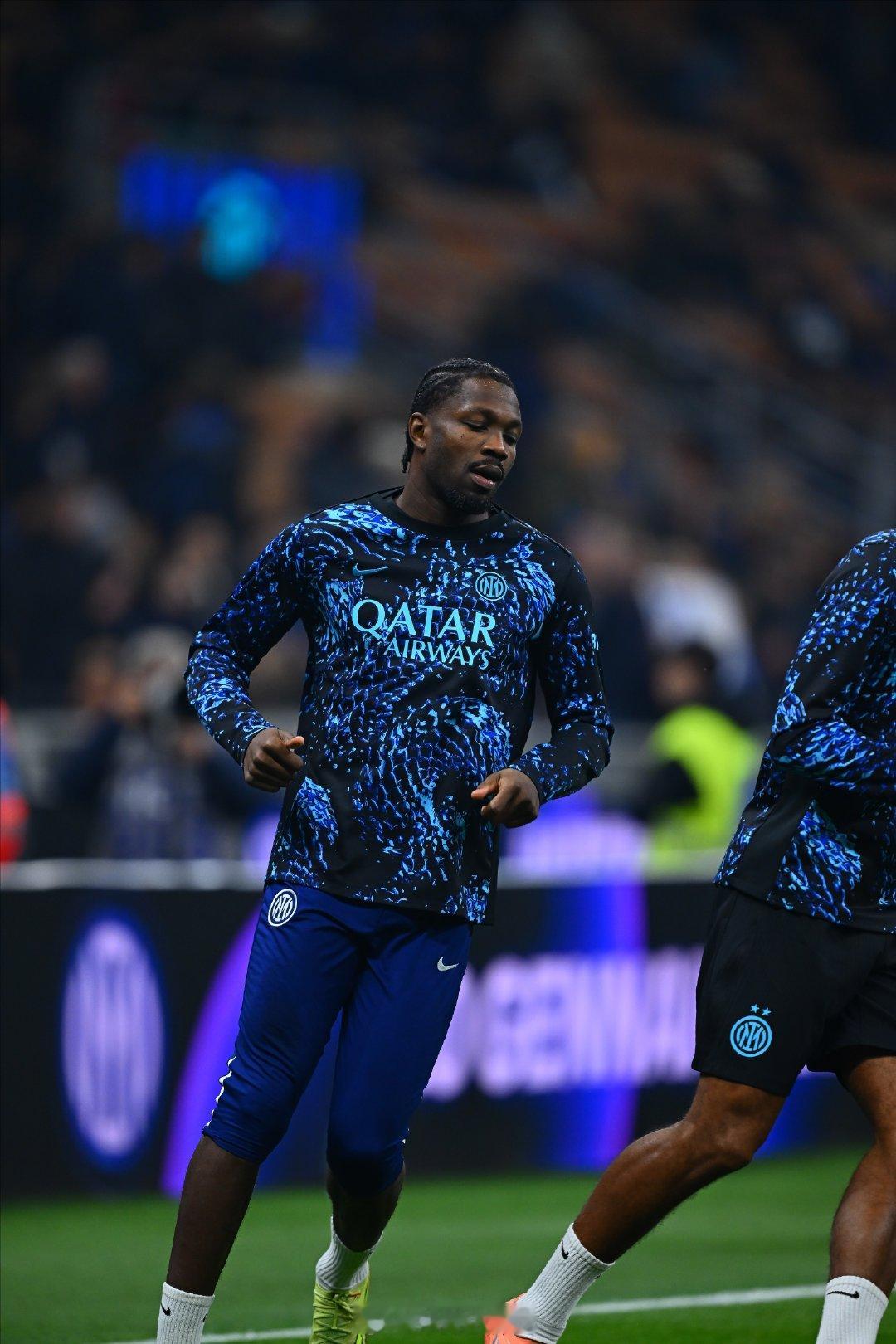 比赛即将开始，大家准备好了吗✊ForzaInter意大利杯国际米兰vs威尼斯  