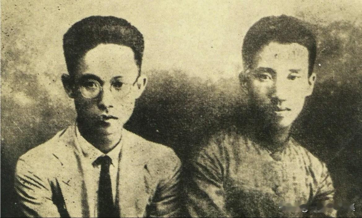 上世纪二十年代，阮啸仙（左）、彭湃（右）合影。两人都位列“广东农民运动四大领袖”