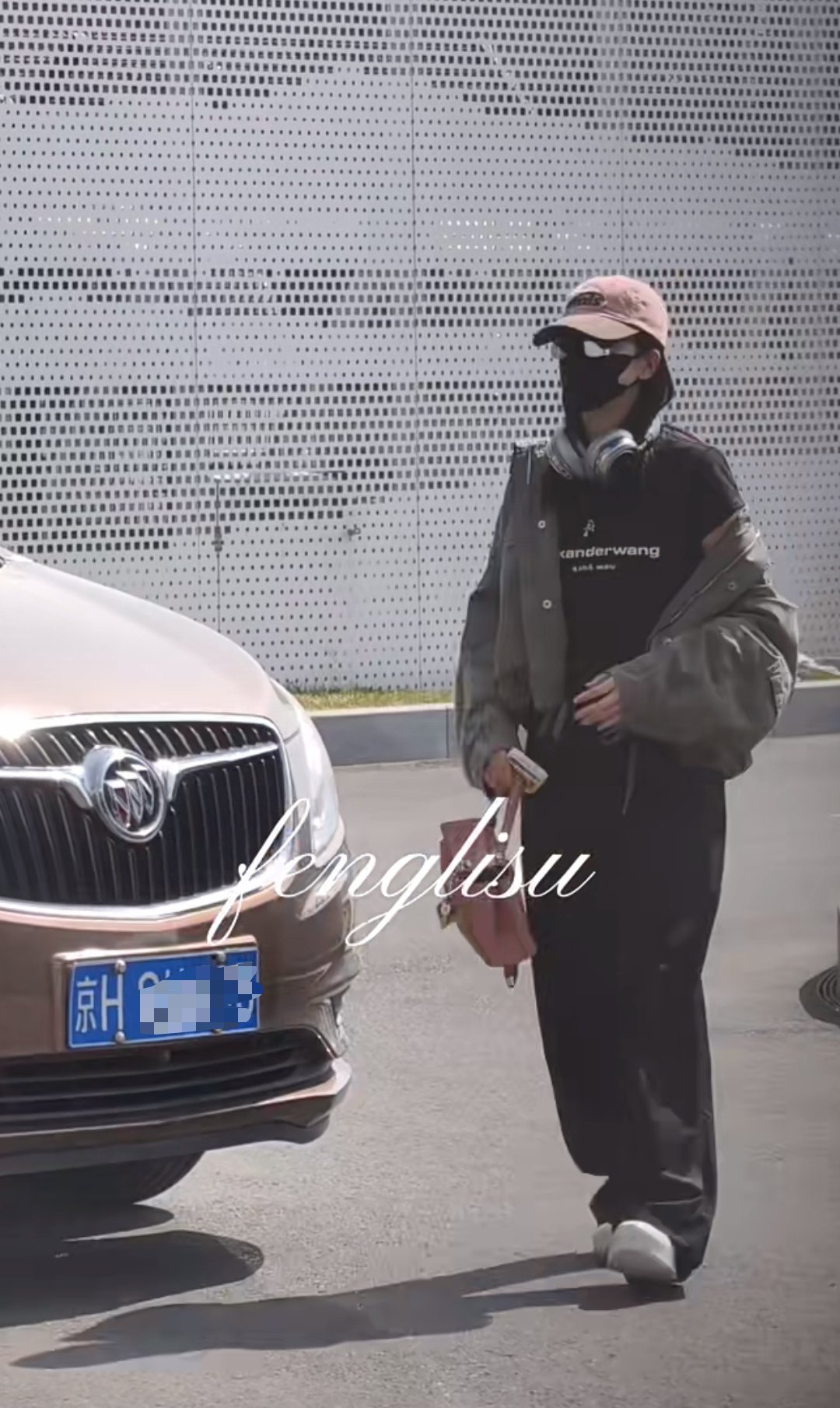 白鹿北京到海口，白鹿出发录制奔跑吧 