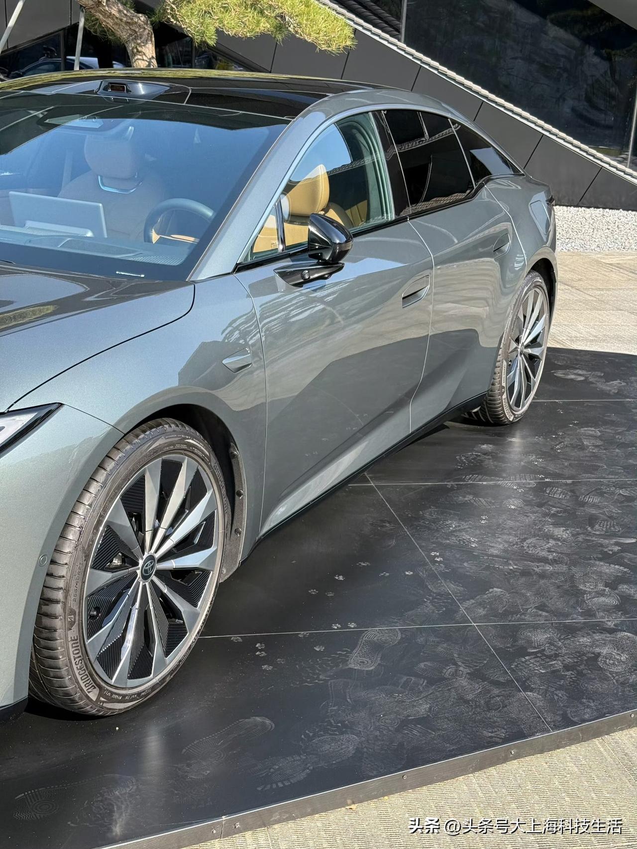 如果你问我铂智7最大的特点是什么，我会说两个字，好开！这不仅仅是单层面的好开概述