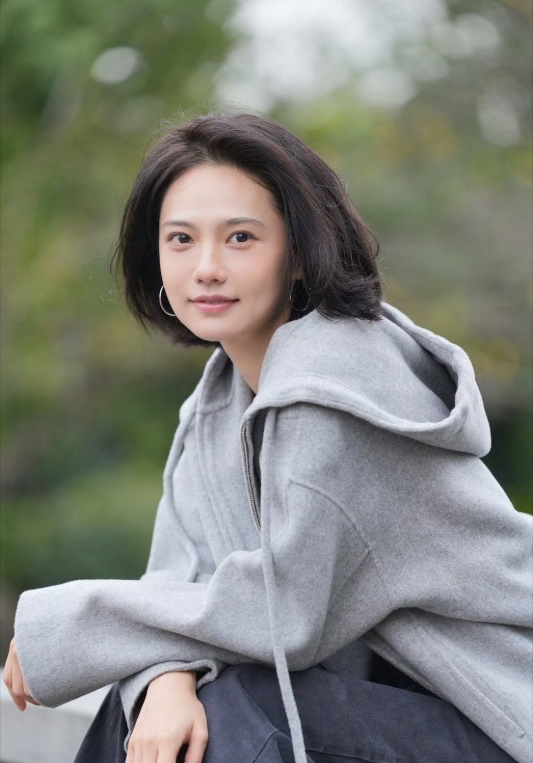 姜佩瑶欸！好同步的表情 特别呆萌的两只 你俩衣服都好看夸夸