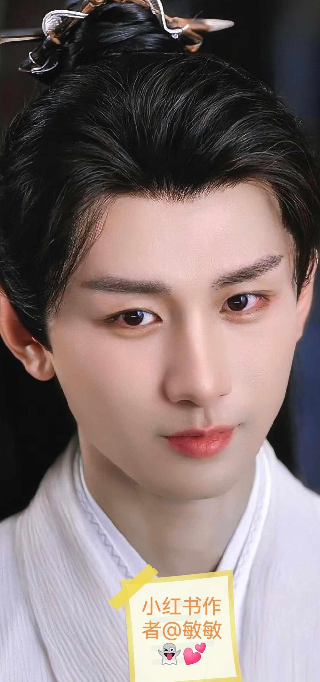 天选李莲花
一念心清静莲花处处开 入我夷门睡我夷神 去去重去去来时是来时 男主的