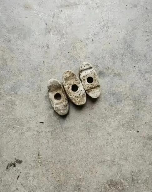 服了！这破老物件难住我了
 
翻出来个压箱底的老东西，问了身边七八十个长辈，居然