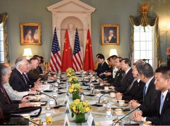张召忠有句话越品越觉得准 —— 特朗普恐怕是美国最后一位还能让美国 GDP 压过