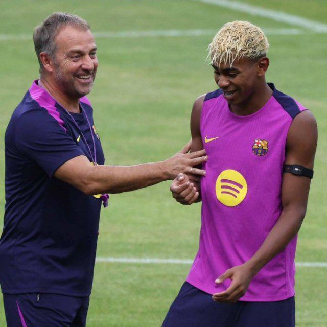 弗利克是什么都想要，联赛领先6分，尽遣主力出战皇家西班牙人！
好吧！可以理解为这