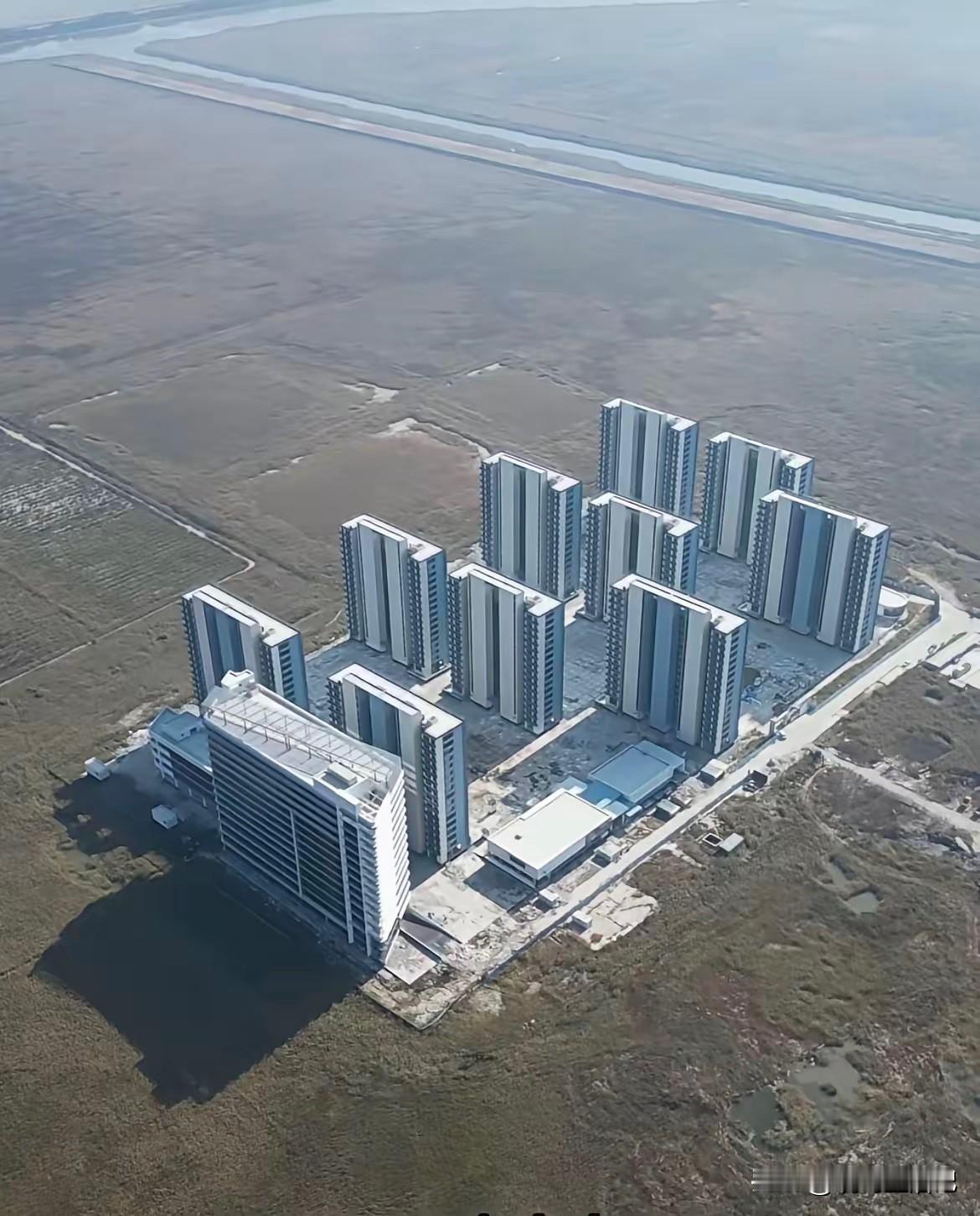 如果这个小区价格便宜，自带商业满足日常生活需求，你会考虑买房吗。