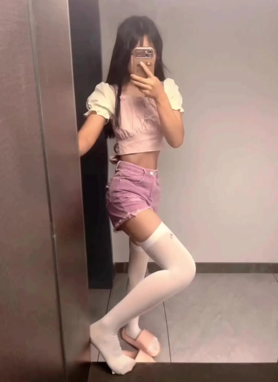 辣妹ootd穿搭合集 肉腿微胖 腿粗 对镜拍