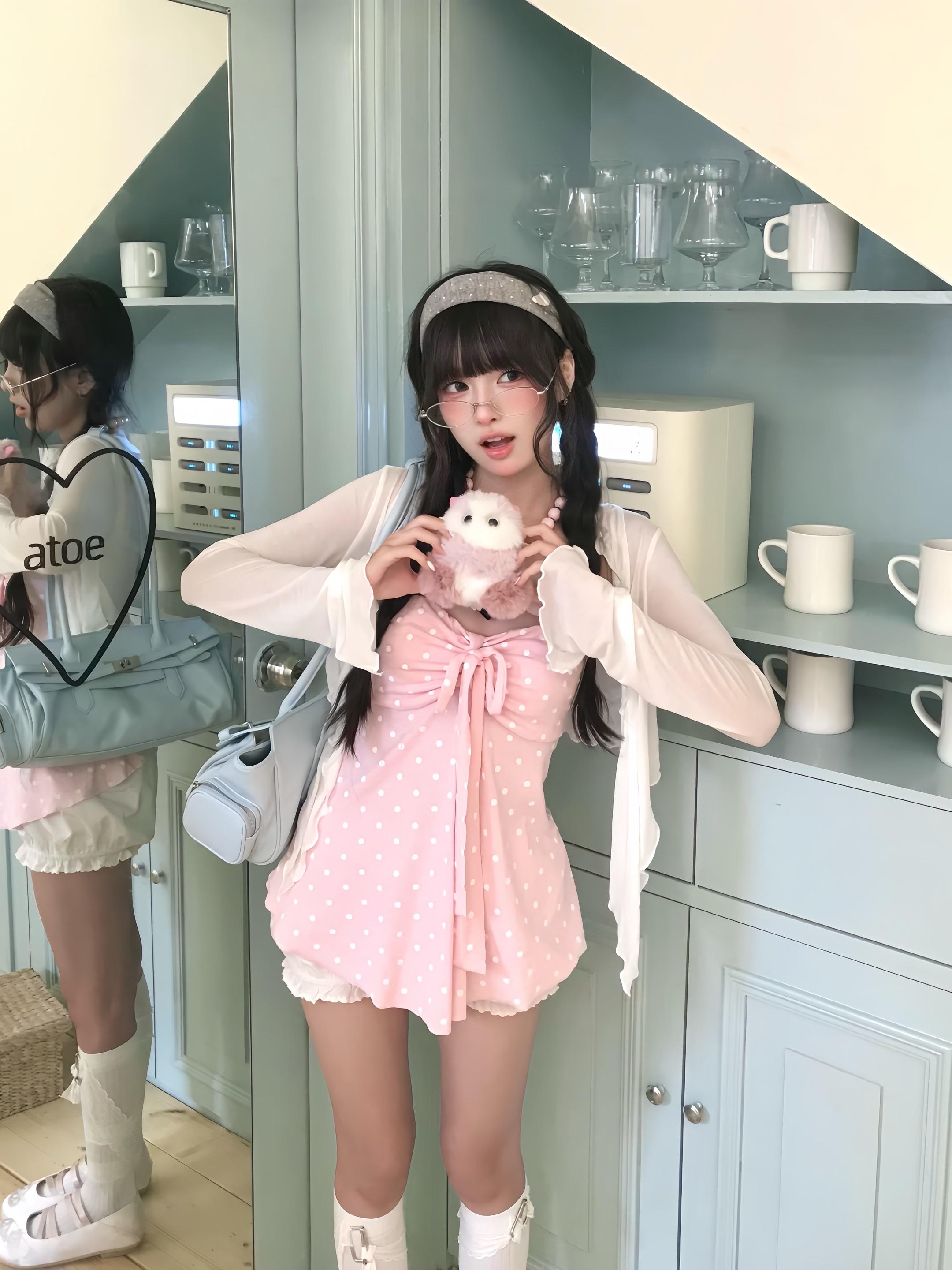 핑크 데이트🪽˚˖。