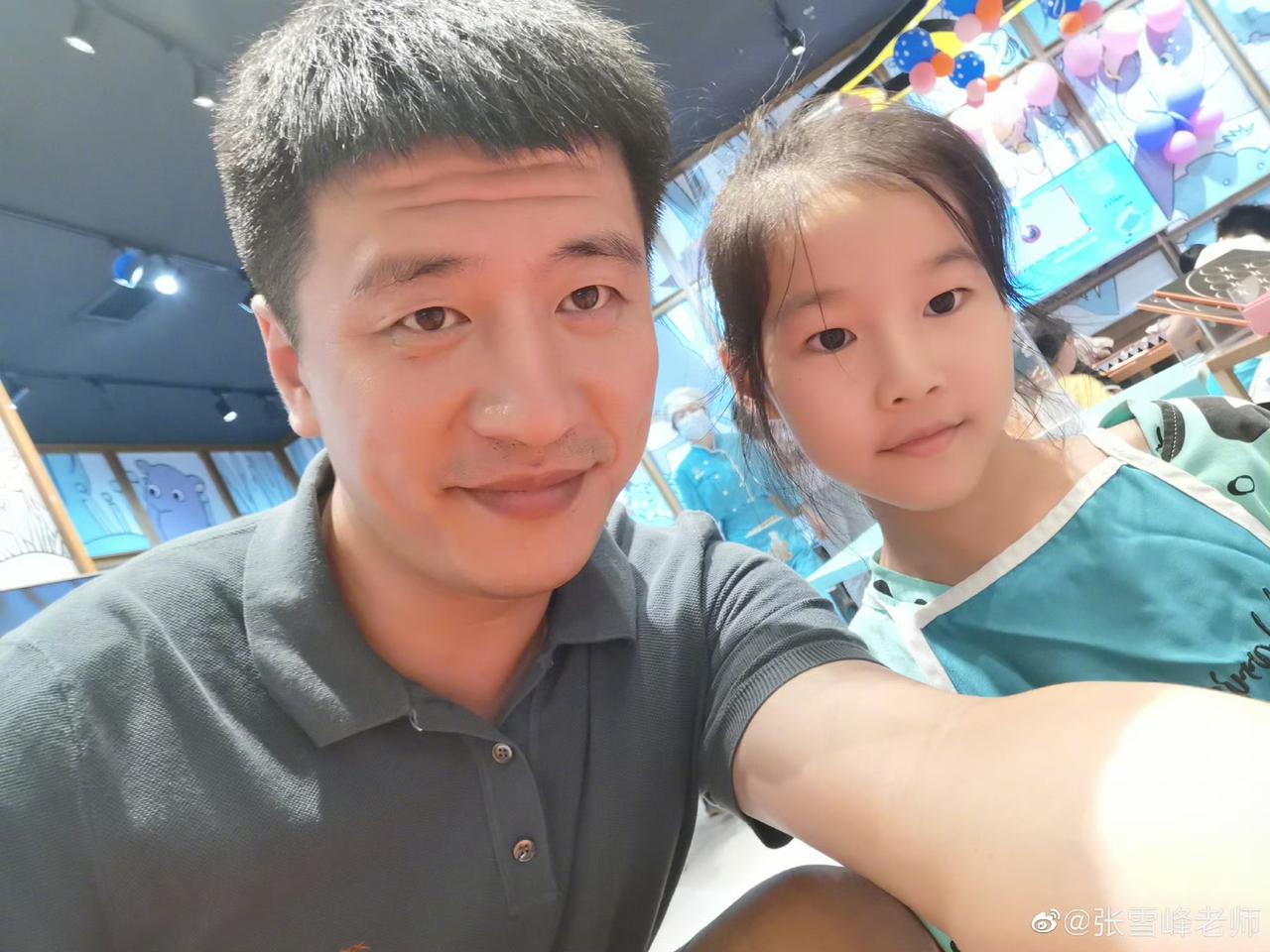 看到新闻说张雪峰的遗产都给女儿了，立了遗嘱，说实话虽然是文字料，但我是信的。
