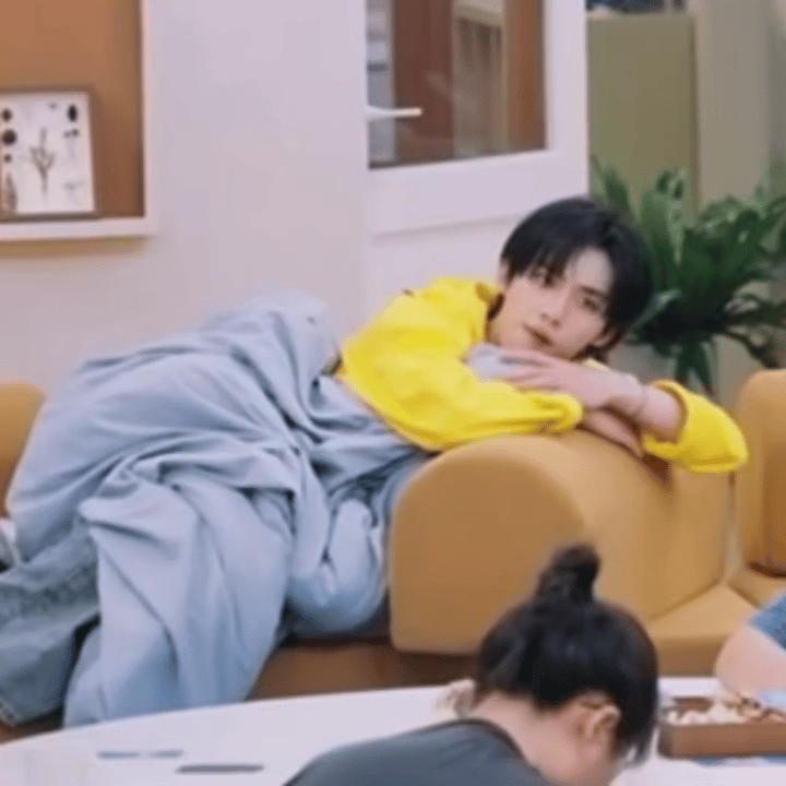 丁程鑫说小炸好苏于洋给丁程鑫夸成翘嘴了 丁程鑫说小炸好苏，于洋给丁程鑫夸成翘嘴了