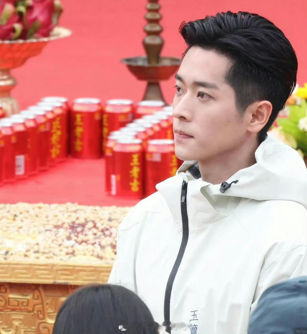 丞磊 徐若晗 郭宇欣《玉簟秋》今日开机[耶]看着状态都还不错 ​​​