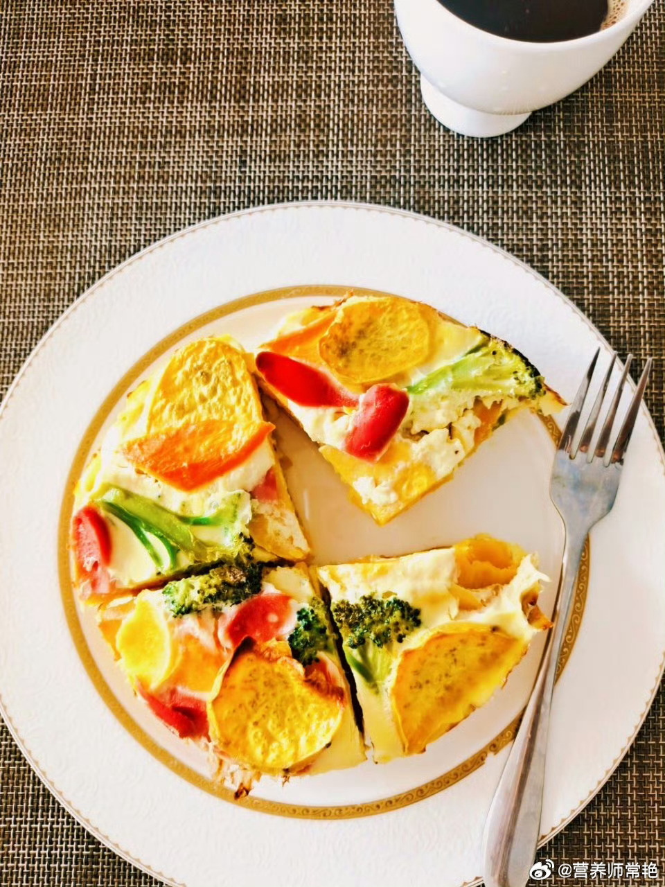 #减脂食谱里为什么总有西兰花##这个问题吃什么# 【营养有好看，超级配菜——西兰