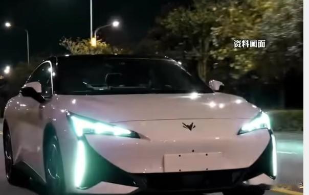 中汽协预计2026年中国汽车总销量将达3475万辆，同比仅增长1%。这一数据反映