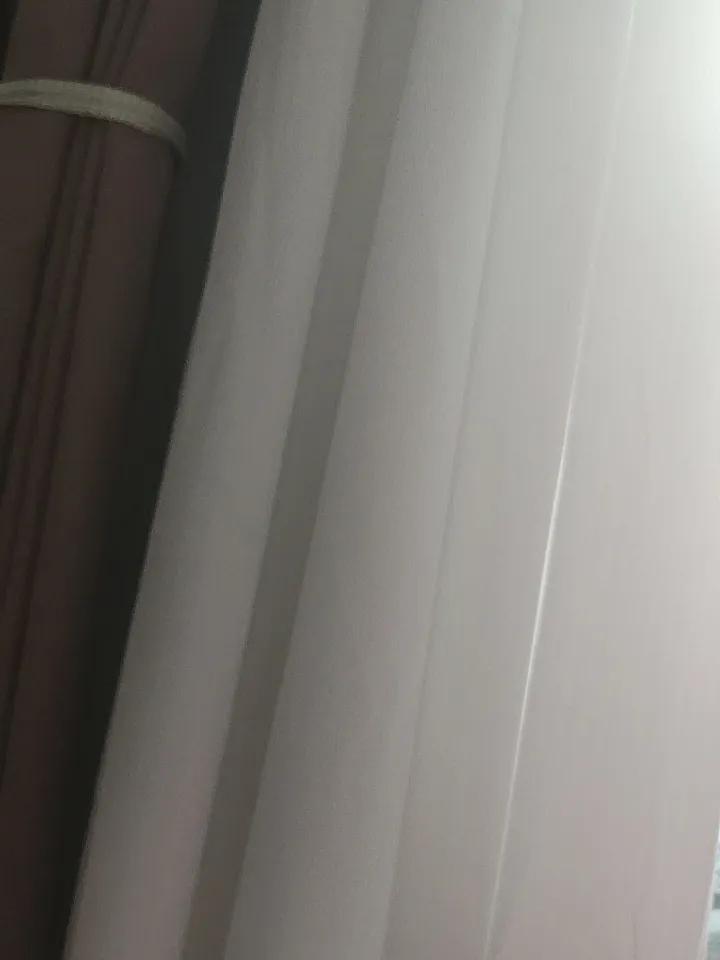 以前我会直接拿他手机删，然后吵架分手。这两年成长了很多，也通透了很多…现在的