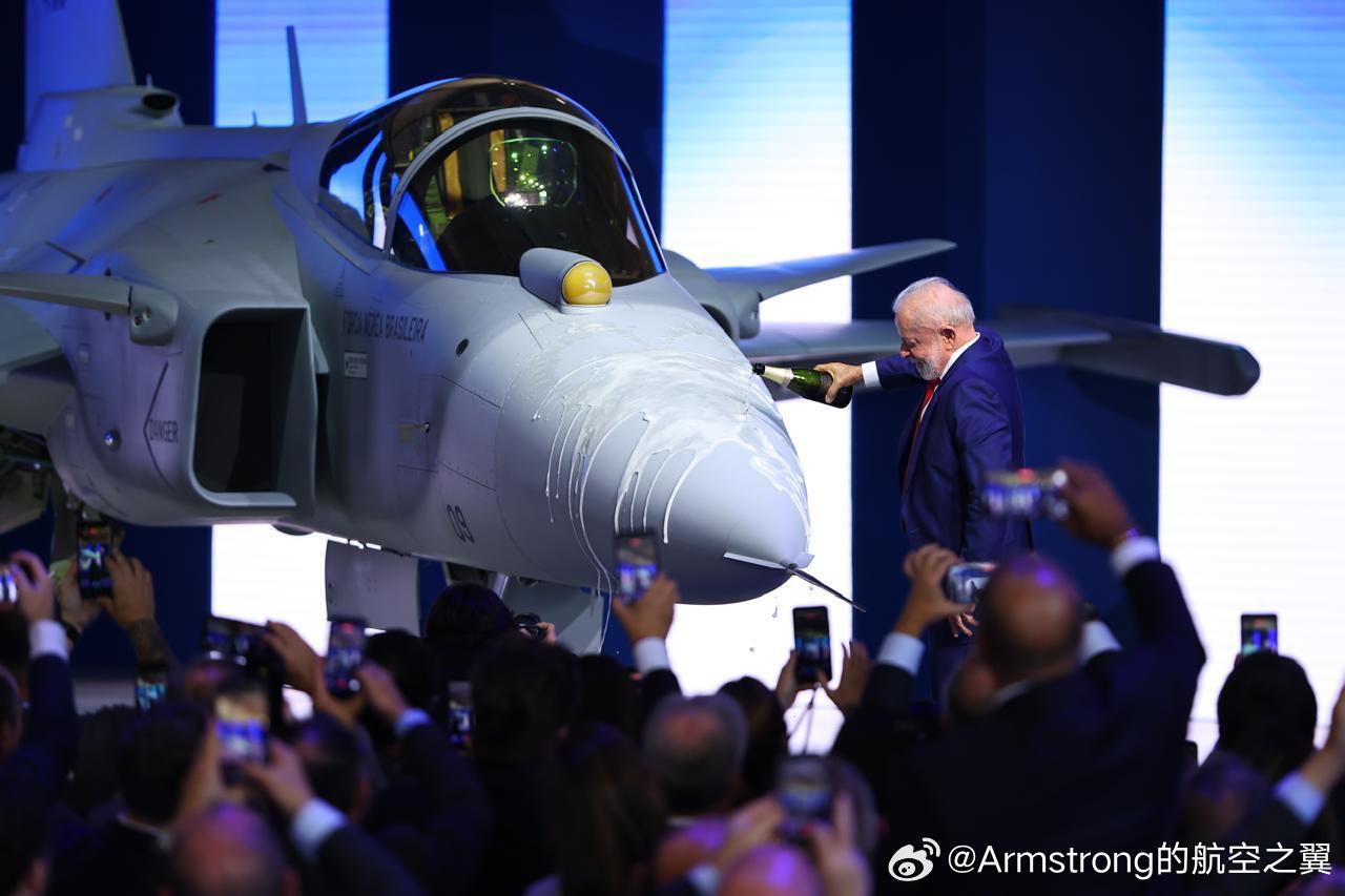 烽火问鼎计划 当地时间3月25日，首架在巴西本土组装的超音速战斗机F-39E“鹰