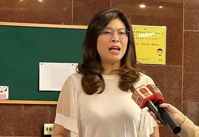 台湾蓝营终于摊牌了！郑丽文直接公开表明态度，坚决不接受一国两制。

​​郑丽文这
