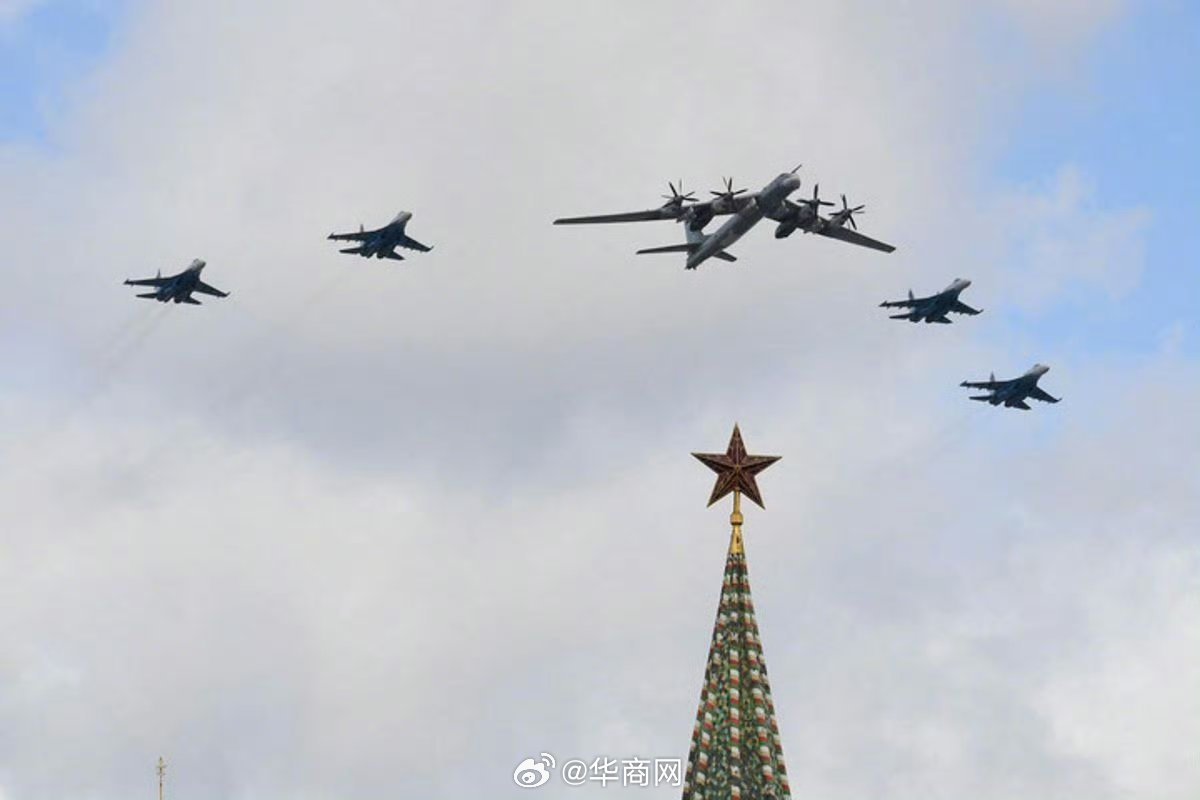 #俄轰炸机在日本海上空飞行11小时# 【俄战略轰炸机在日本海空域飞行11个小时】