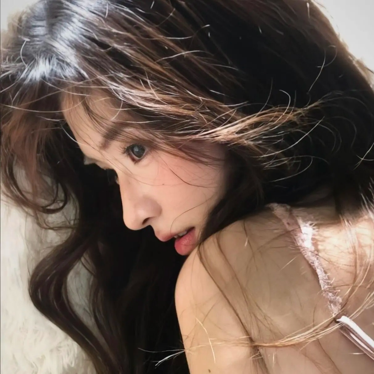 𝙎𝙝𝙖𝙧𝙚丨头像+背景图°★茉莉雨 苦夏的七秒记忆 ☆.WeChat丨