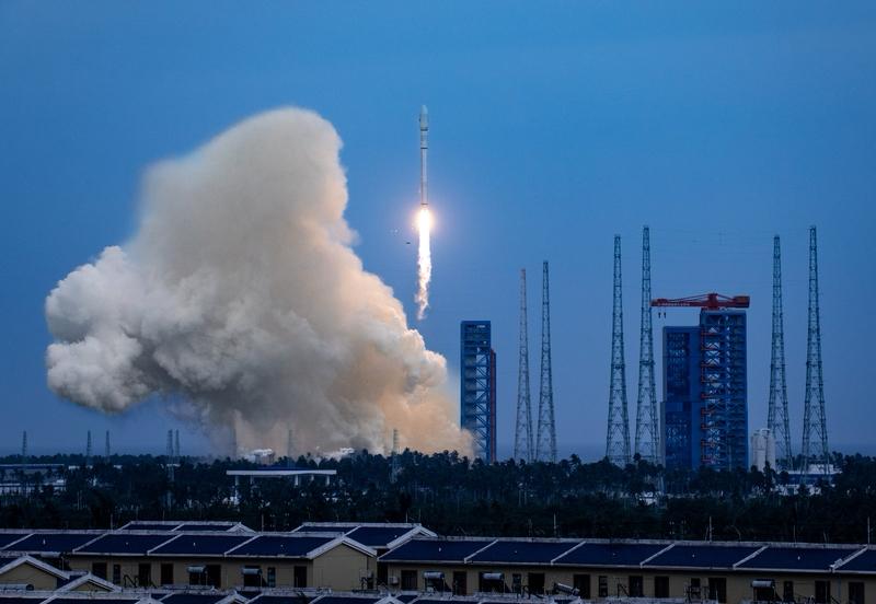 2025年最后一周中国向国际电信联盟申报超20万颗卫星，这消息一出来简直是王炸！