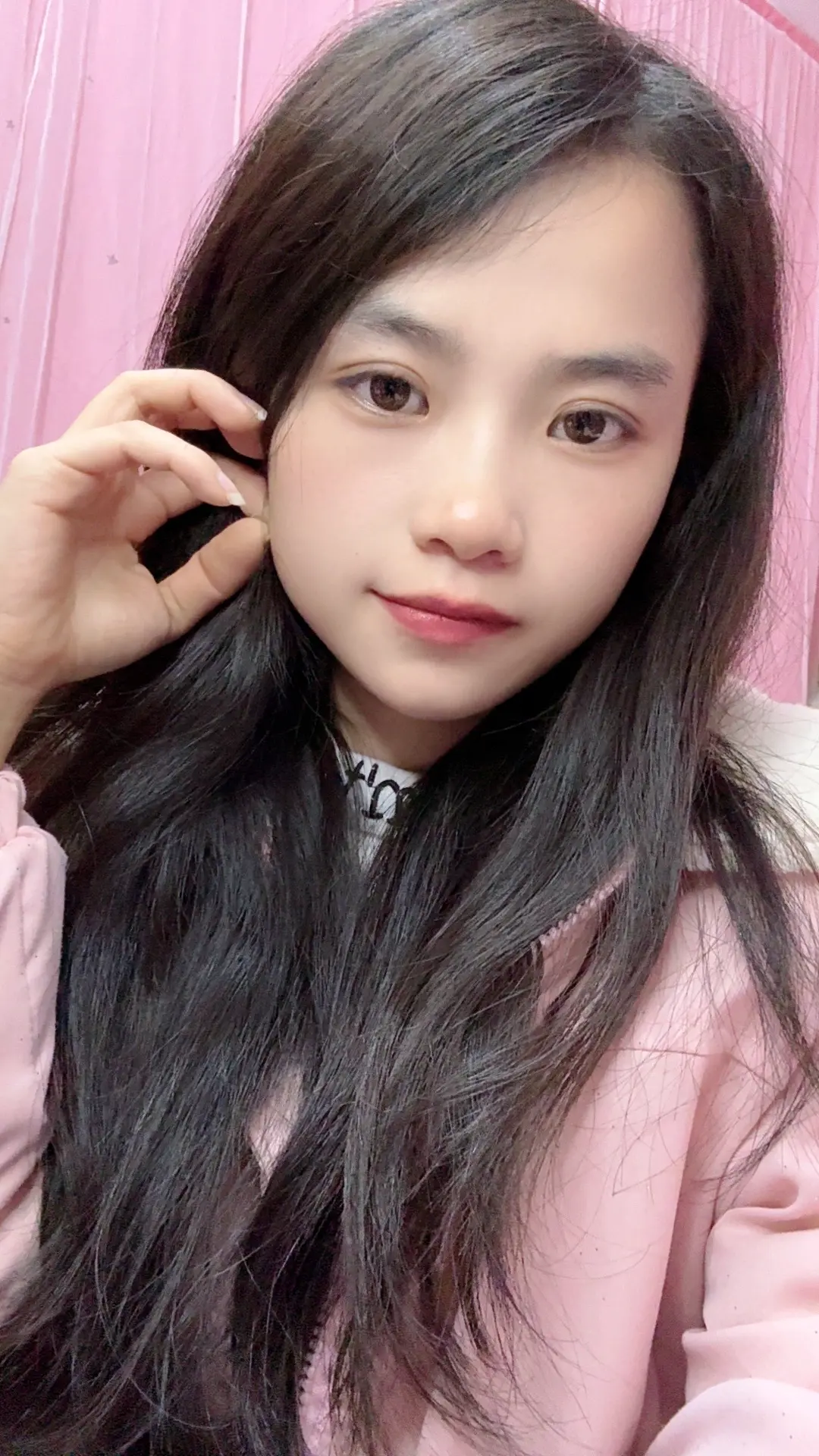 希望四月的风 可以吹来夏天的好消息 都有数不尽的开心和好运.