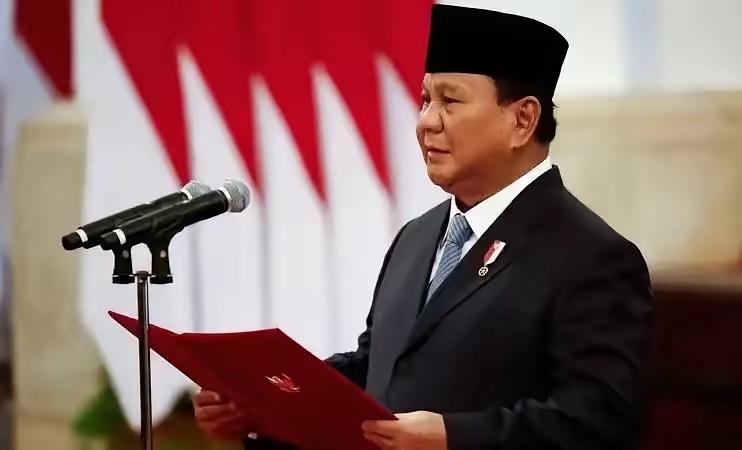 这次中方一点面子都没给。

印尼团队这次来中国，是想谈雅万高铁的债务。

这笔账